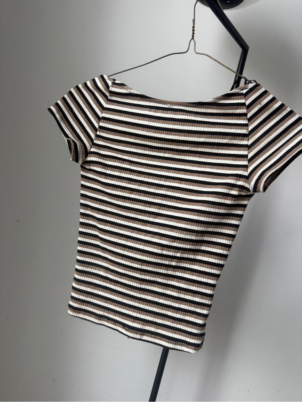 Striped Ribbed Boatneck Short Sleeve Top - Brown & White